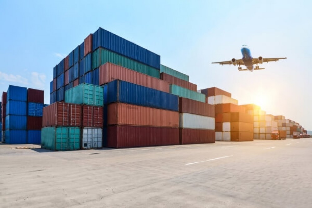
                                Uluslararası Ticaret ve Gümrük Hukuku